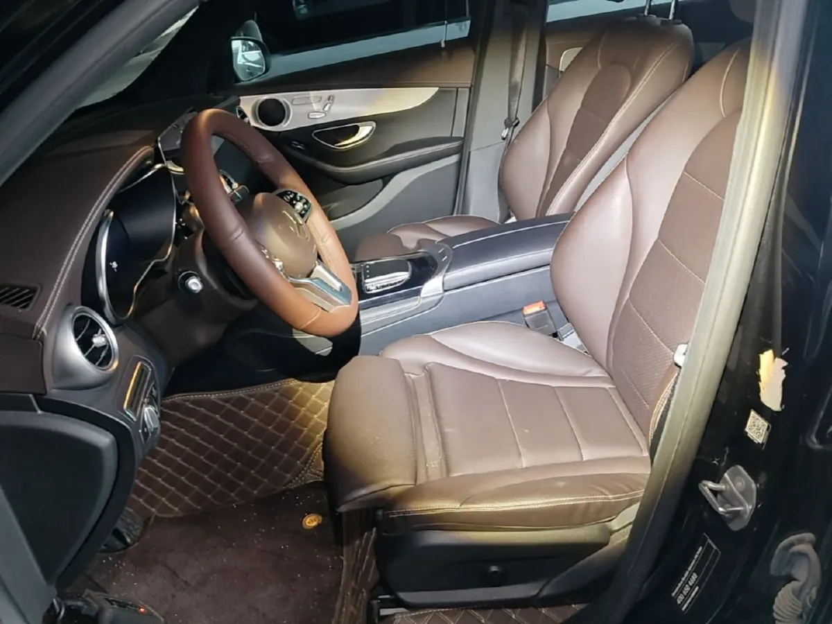 2021 Mercedes-Benz GLC Class 2.0T 197HP L4 9AT,autocango,china used car exporter,china ev exporter,chinese used car exporter,chinese used ev exporter