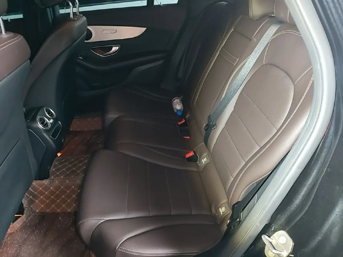 2021 Mercedes-Benz GLC Class 2.0T 197HP L4 9AT,autocango,china used car exporter,china ev exporter,chinese used car exporter,chinese used ev exporter