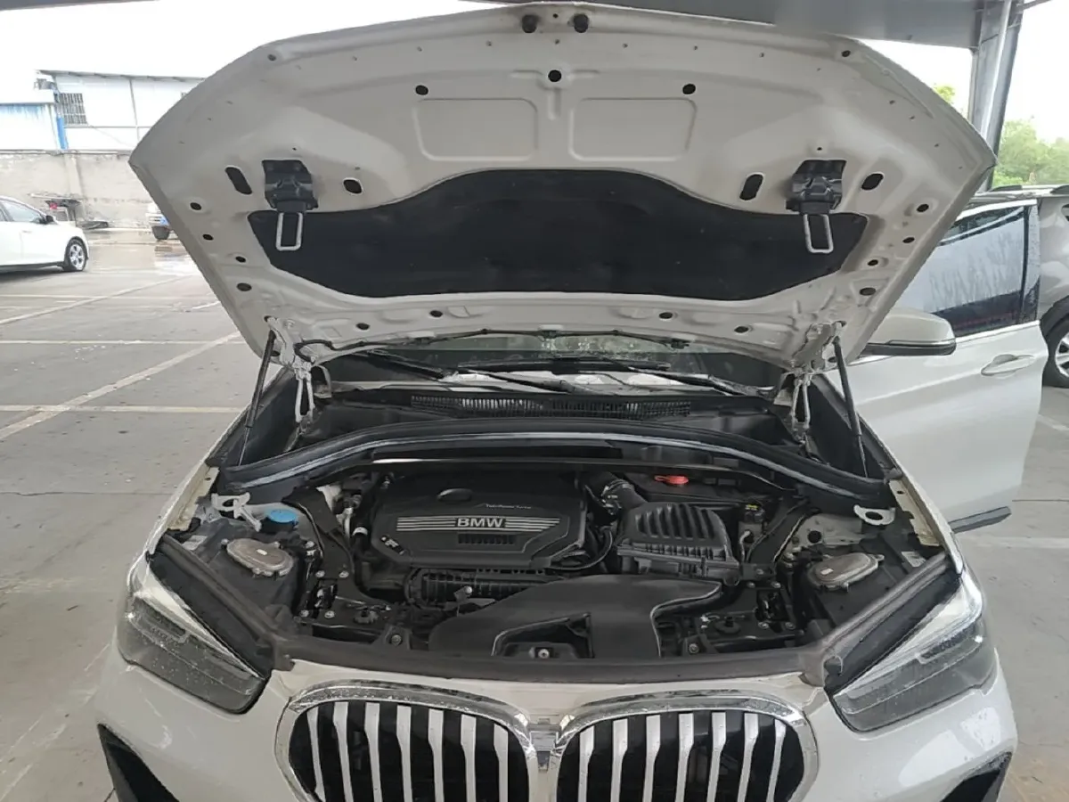 2020 BMW X1 1.5T 140HP L3 7DCT,autocango,china used car exporter,china ev exporter,chinese used car exporter,chinese used ev exporter