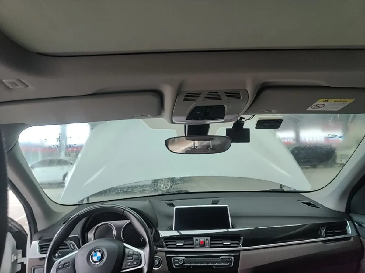 2020 BMW X1 1.5T 140HP L3 7DCT,autocango,china used car exporter,china ev exporter,chinese used car exporter,chinese used ev exporter