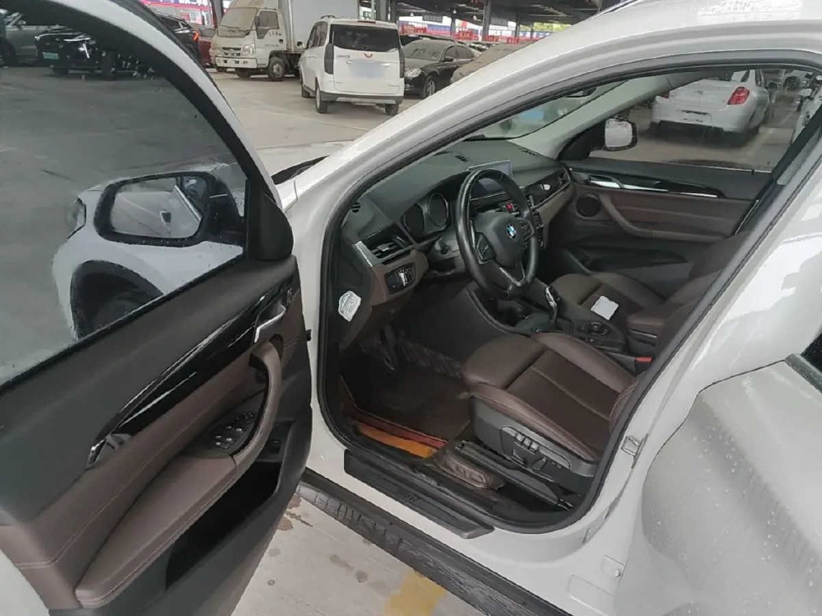 2020 BMW X1 1.5T 140HP L3 7DCT,autocango,china used car exporter,china ev exporter,chinese used car exporter,chinese used ev exporter