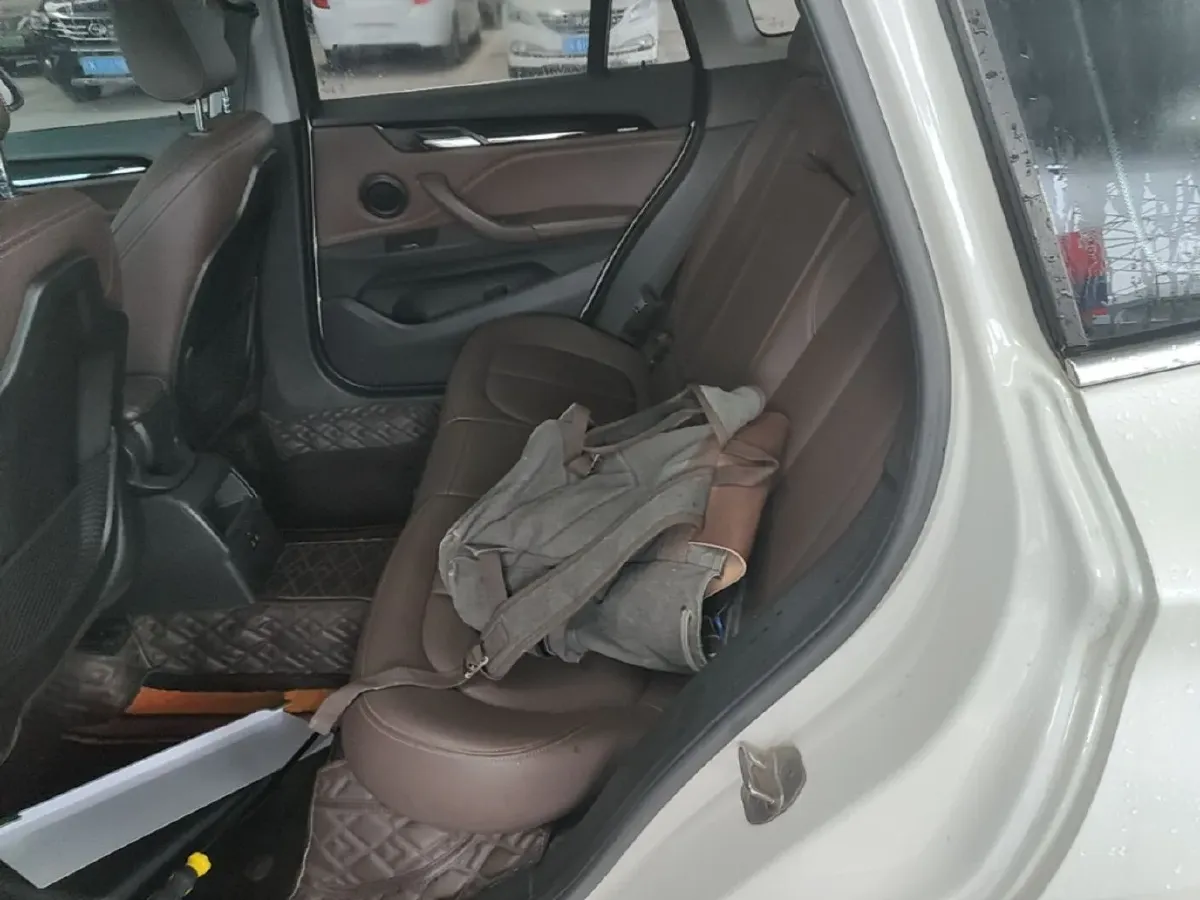 2020 BMW X1 1.5T 140HP L3 7DCT,autocango,china used car exporter,china ev exporter,chinese used car exporter,chinese used ev exporter