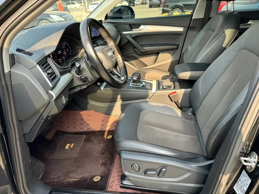 2018 Audi Q5L 2.0T 190HP L4 7DCT,autocango,china used car exporter,china ev exporter,chinese used car exporter,chinese used ev exporter