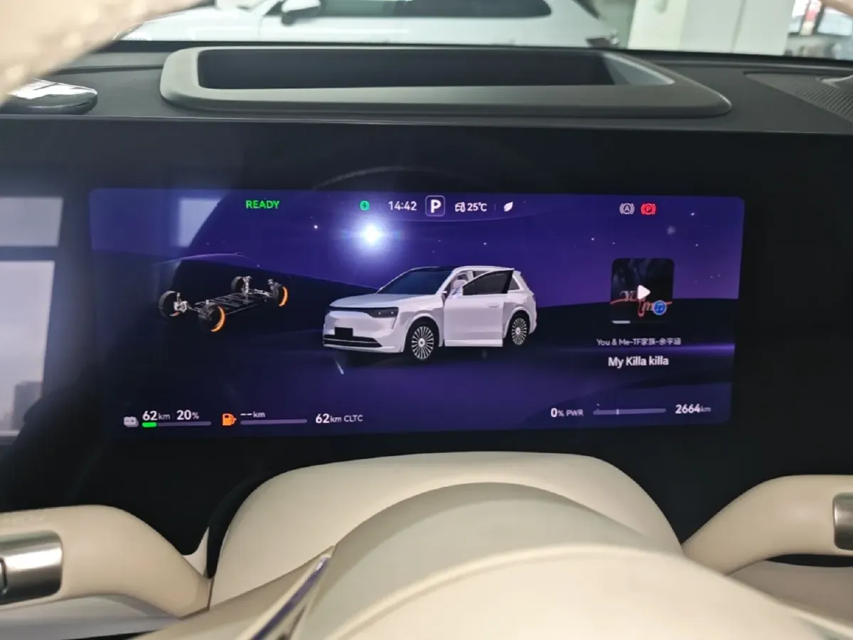 2025 AITO AITO M8 REEV 160HP REEV 53.4KWH,autocango,china used car exporter,china ev exporter,chinese used car exporter,chinese used ev exporter