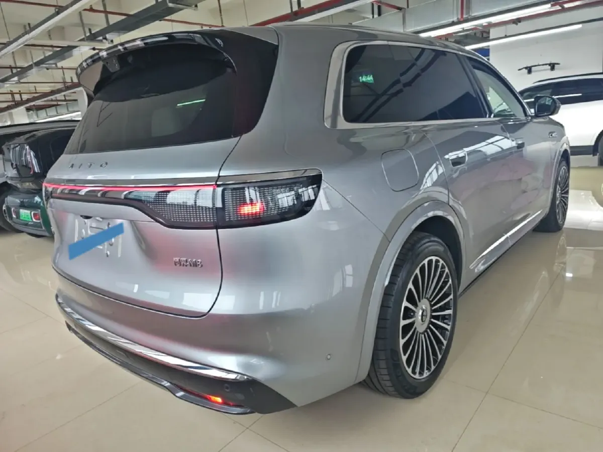 2025 AITO AITO M8 REEV 160HP REEV 53.4KWH,autocango,china used car exporter,china ev exporter,chinese used car exporter,chinese used ev exporter
