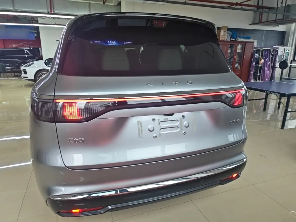 2025 AITO AITO M8 REEV 160HP REEV 53.4KWH,autocango,china used car exporter,china ev exporter,chinese used car exporter,chinese used ev exporter