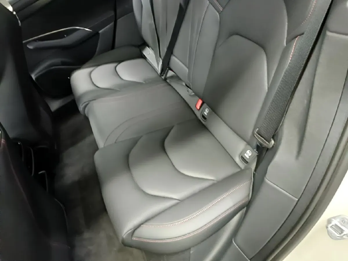 2024 MI SU7 BEV 73.6KWH,autocango,china used car exporter,china ev exporter,chinese used car exporter,chinese used ev exporter