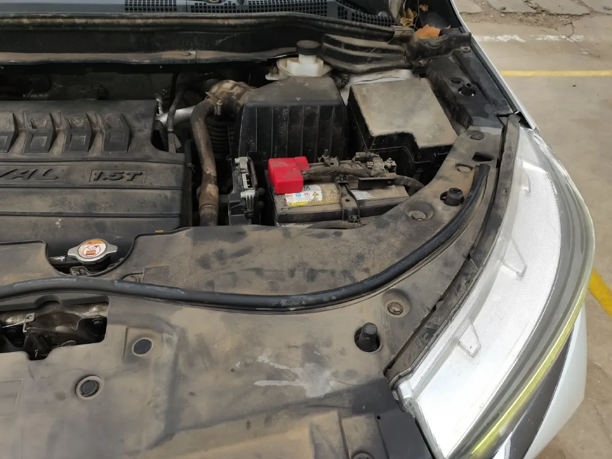 2021 Haval M6 1.5T 150HP L4 7DCT,autocango,china used car exporter,china ev exporter,chinese used car exporter,chinese used ev exporter