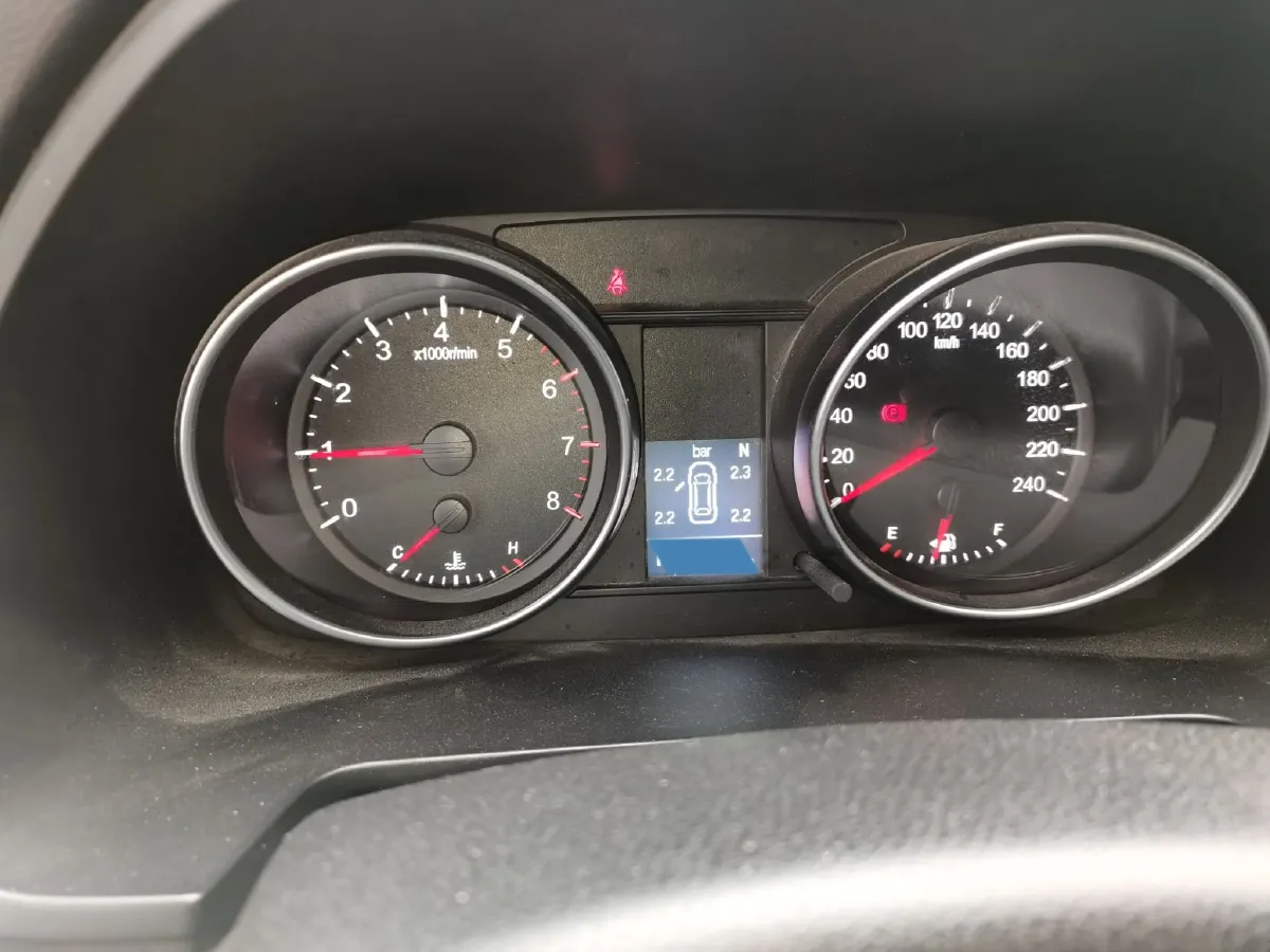 2021 Haval M6 1.5T 150HP L4 7DCT,autocango,china used car exporter,china ev exporter,chinese used car exporter,chinese used ev exporter