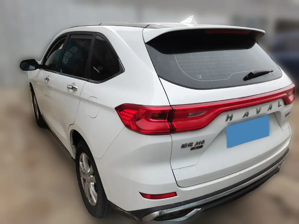 2021 Haval M6 1.5T 150HP L4 7DCT,autocango,china used car exporter,china ev exporter,chinese used car exporter,chinese used ev exporter