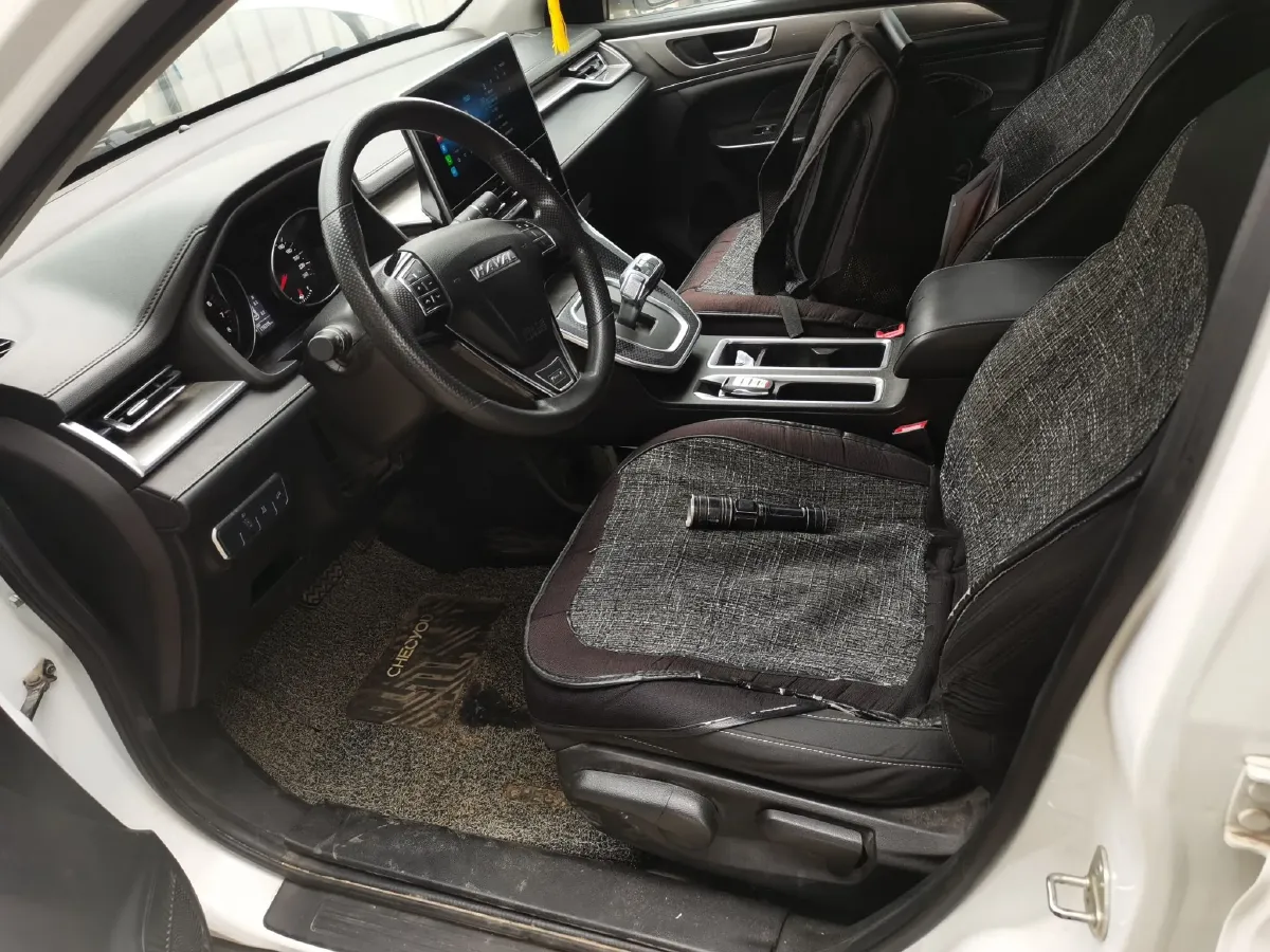 2021 Haval M6 1.5T 150HP L4 7DCT,autocango,china used car exporter,china ev exporter,chinese used car exporter,chinese used ev exporter