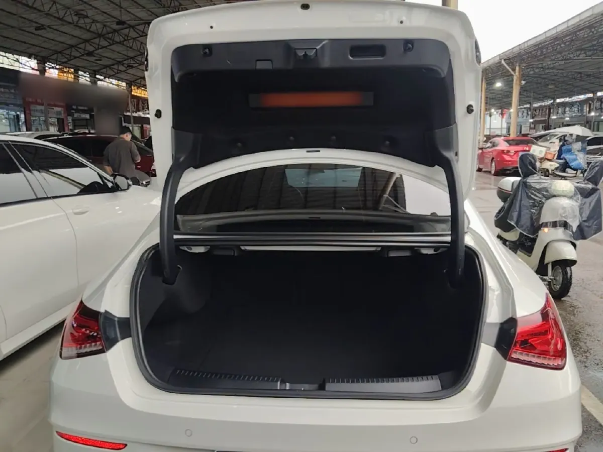 2021 Mercedes-Benz CLA Class 1.3T 163HP L4 7DCT,autocango,china used car exporter,china ev exporter,chinese used car exporter,chinese used ev exporter