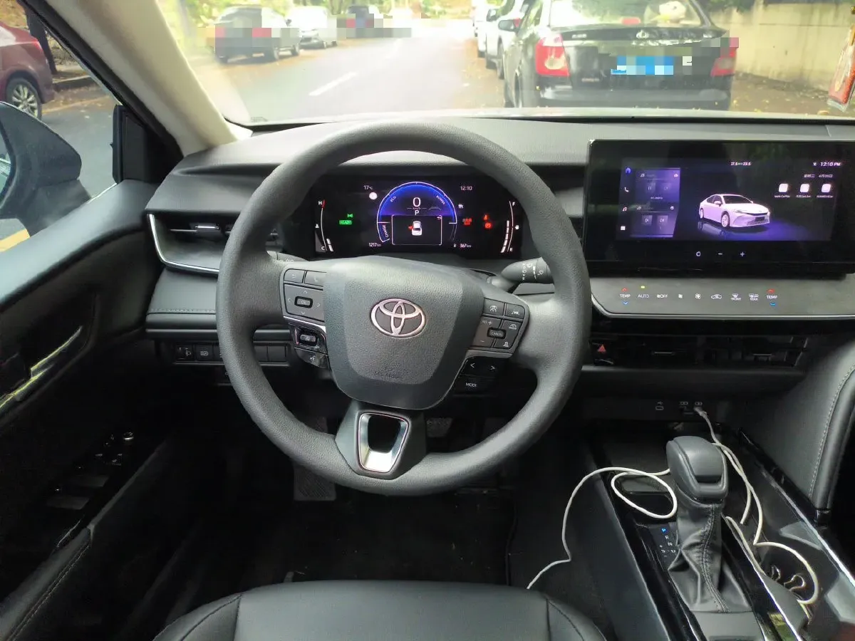 2024 Toyota Camry 2.0L 152HP L4 E-CVT Hybrid,autocango,china used car exporter,china ev exporter,chinese used car exporter,chinese used ev exporter