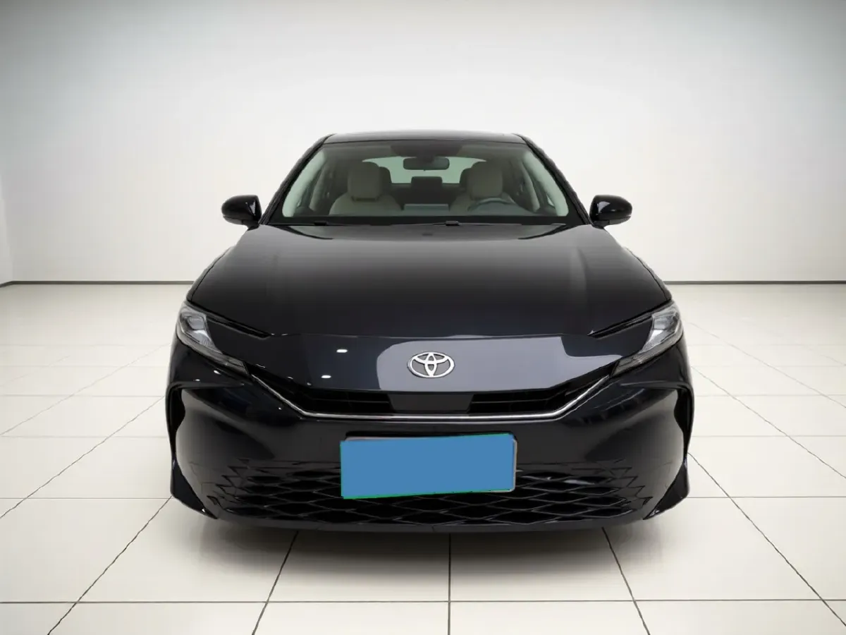 2024 Toyota Camry 2.0L 152HP L4 E-CVT Hybrid,autocango,china used car exporter,china ev exporter,chinese used car exporter,chinese used ev exporter