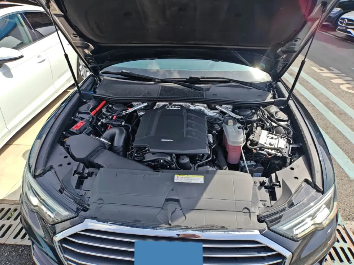 2019 Audi A6L 2.0T 224HP L4 7DCT,autocango,china used car exporter,china ev exporter,chinese used car exporter,chinese used ev exporter
