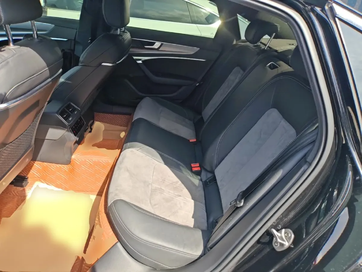 2019 Audi A6L 2.0T 224HP L4 7DCT,autocango,china used car exporter,china ev exporter,chinese used car exporter,chinese used ev exporter
