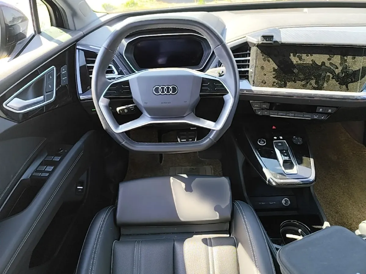 2024 Audi Q4 e-tron BEV 84.8KWH,autocango,china used car exporter,china ev exporter,chinese used car exporter,chinese used ev exporter