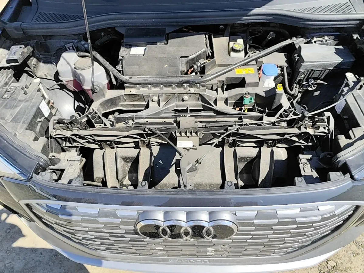 2024 Audi Q4 e-tron BEV 84.8KWH,autocango,china used car exporter,china ev exporter,chinese used car exporter,chinese used ev exporter