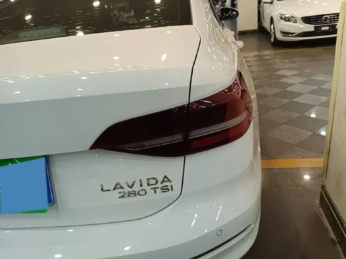 2021 Volkswagen T-Cross 1.4T 150HP L4 7DCT,autocango,china used car exporter,china ev exporter,chinese used car exporter,chinese used ev exporter