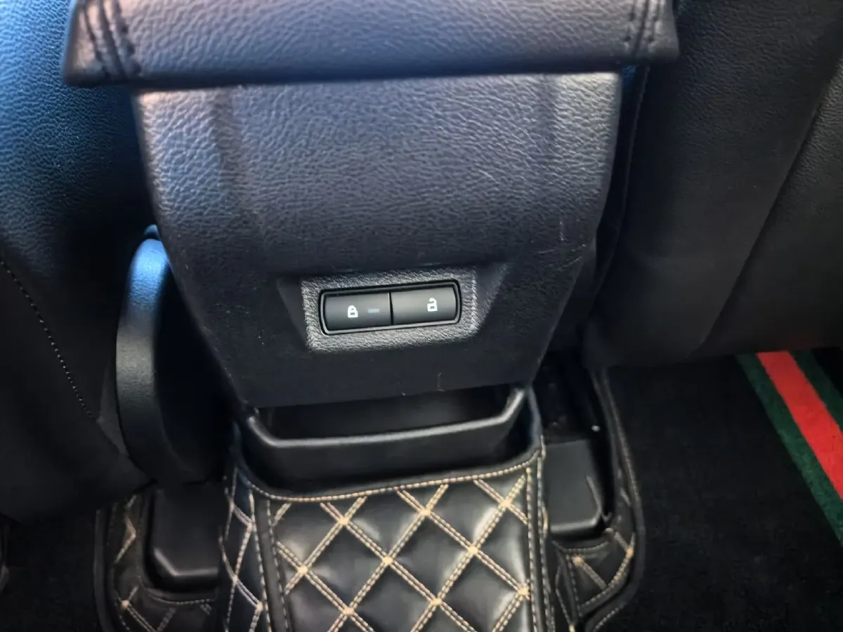 2017 Ford Focus 1.6L 125HP L4 6DCT,autocango,china used car exporter,china ev exporter,chinese used car exporter,chinese used ev exporter