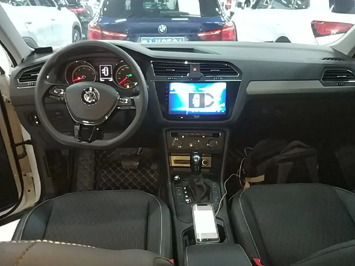 2019 Volkswagen Tiguan L 2.0T 186HP L4 7DCT,autocango,china used car exporter,china ev exporter,chinese used car exporter,chinese used ev exporter