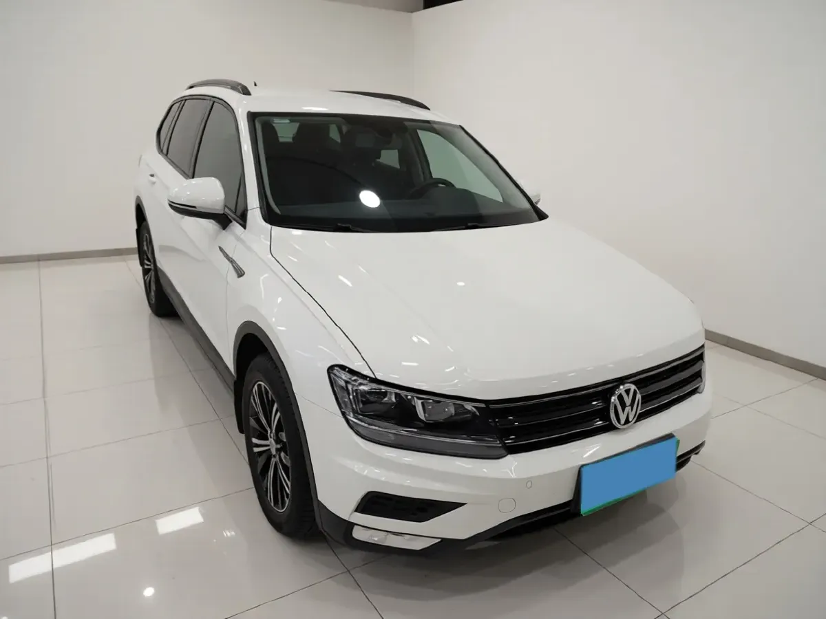 2019 Volkswagen Tiguan L 2.0T 186HP L4 7DCT,autocango,china used car exporter,china ev exporter,chinese used car exporter,chinese used ev exporter