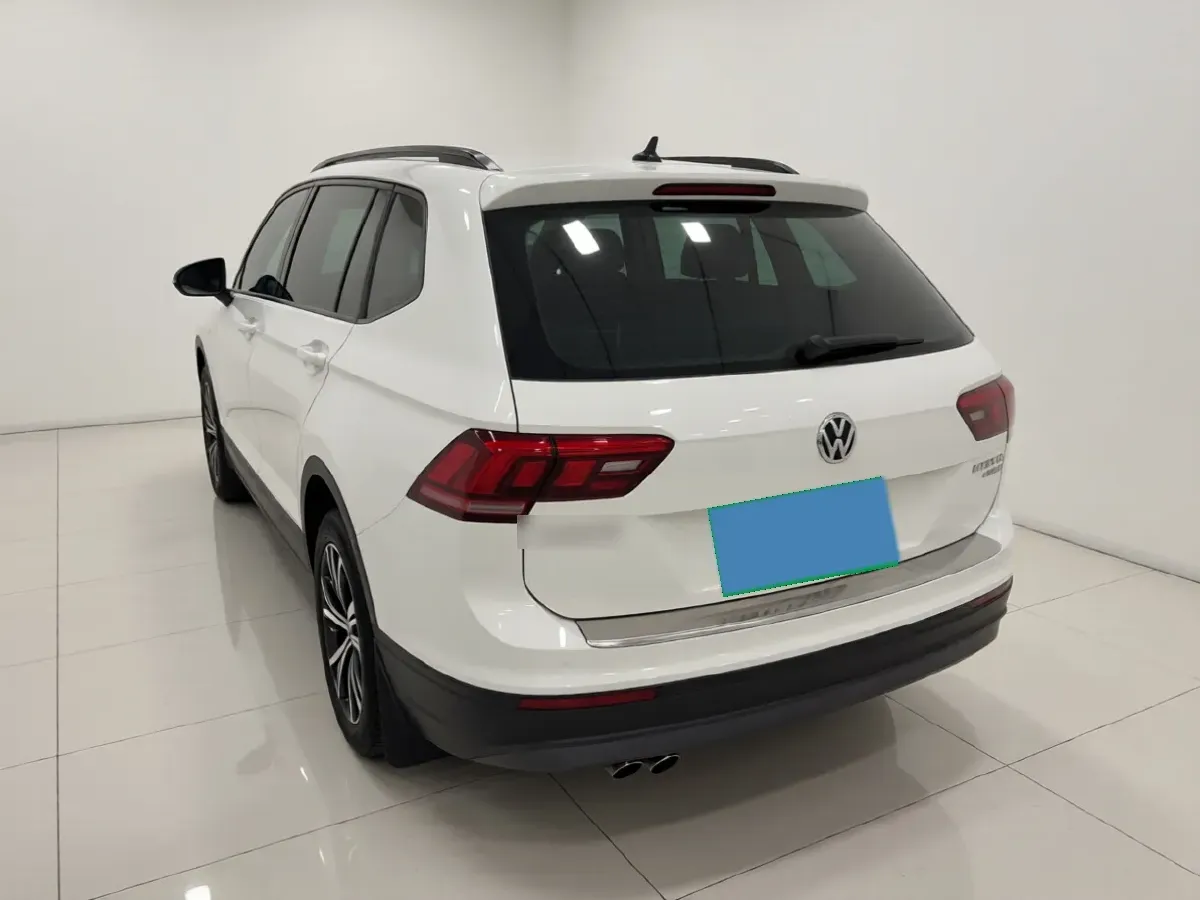 2019 Volkswagen Tiguan L 2.0T 186HP L4 7DCT,autocango,china used car exporter,china ev exporter,chinese used car exporter,chinese used ev exporter