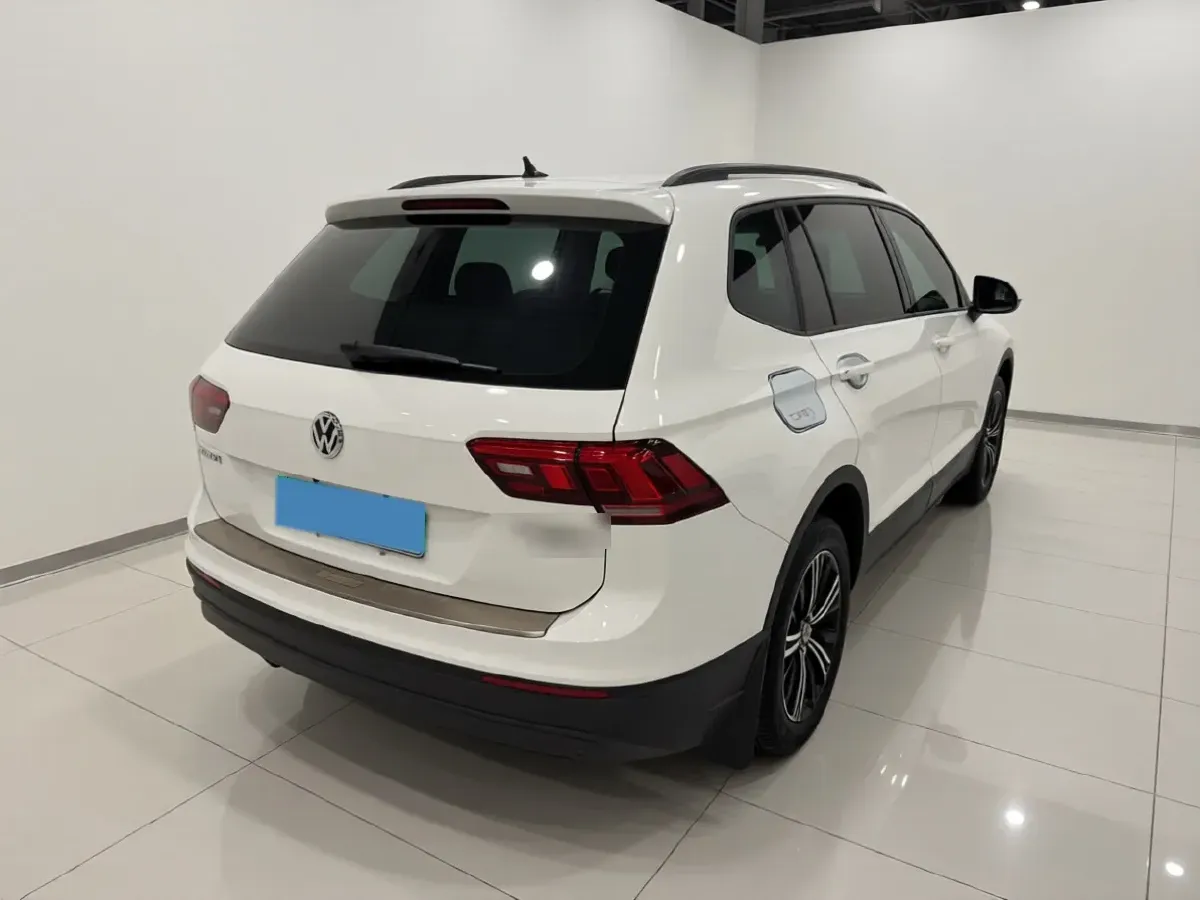 2019 Volkswagen Tiguan L 2.0T 186HP L4 7DCT,autocango,china used car exporter,china ev exporter,chinese used car exporter,chinese used ev exporter