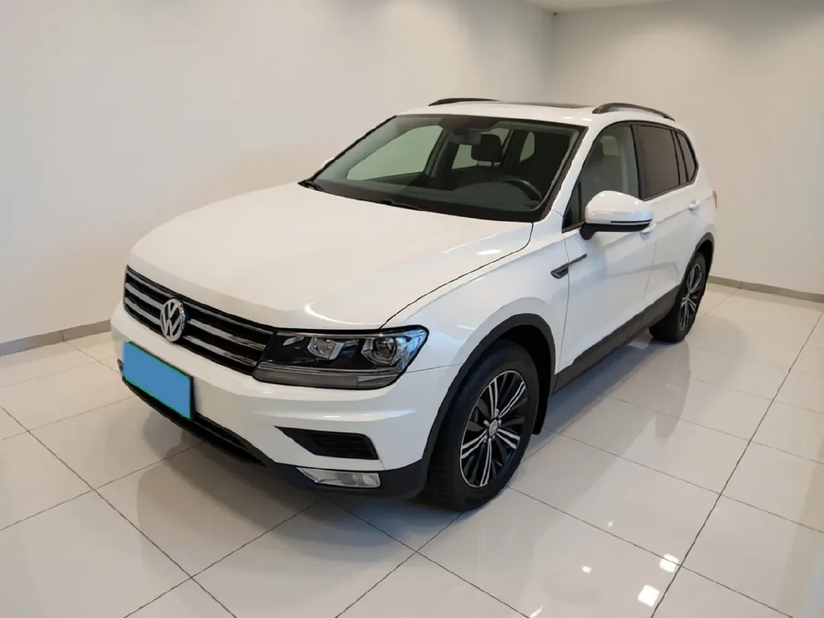 2019 Volkswagen Tiguan L 2.0T 186HP L4 7DCT,autocango,china used car exporter,china ev exporter,chinese used car exporter,chinese used ev exporter