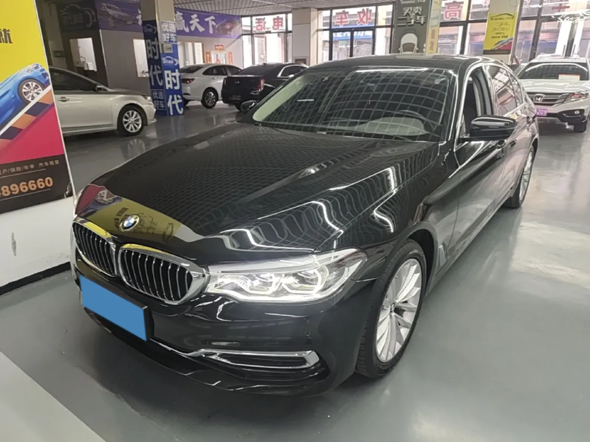 2020 BMW 5 Series 2.0T 252HP L4 8AT,autocango,china used car exporter,china ev exporter,chinese used car exporter,chinese used ev exporter