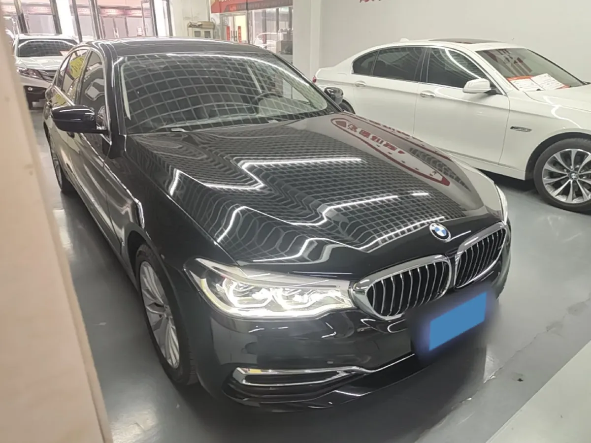 2020 BMW 5 Series 2.0T 252HP L4 8AT,autocango,china used car exporter,china ev exporter,chinese used car exporter,chinese used ev exporter