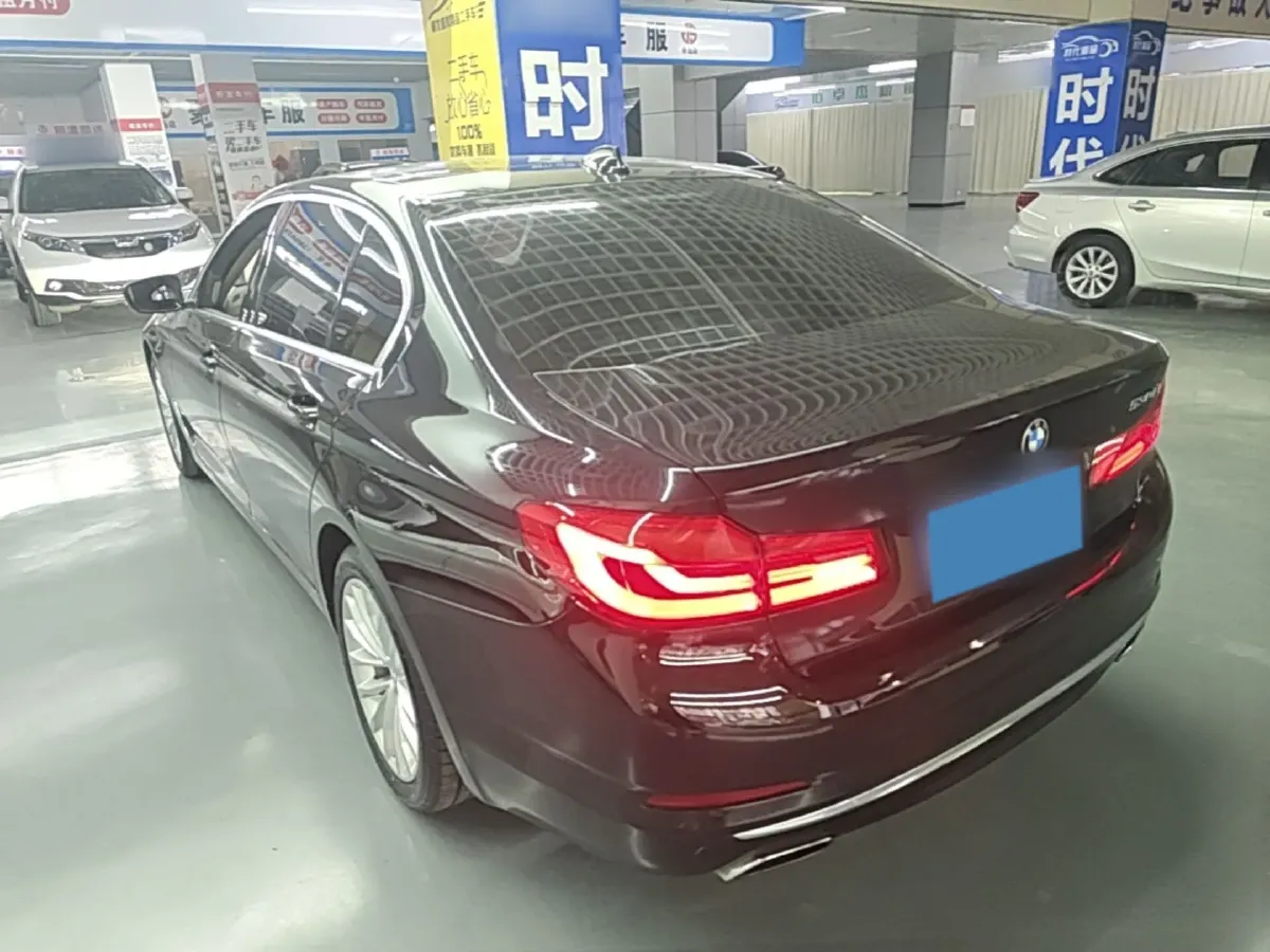 2020 BMW 5 Series 2.0T 252HP L4 8AT,autocango,china used car exporter,china ev exporter,chinese used car exporter,chinese used ev exporter
