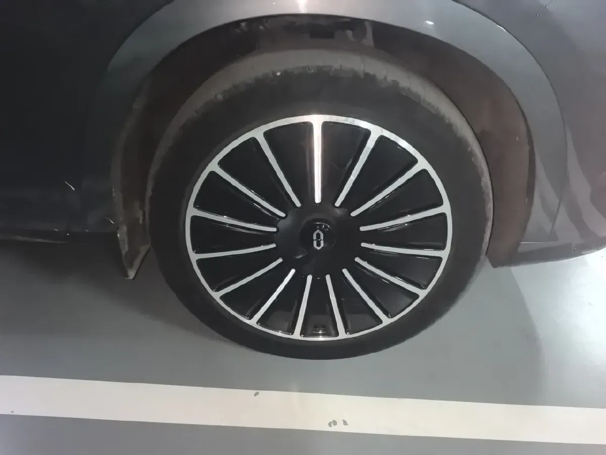 2022 AITO AITO M7 Range Extended 125HP REEV 40KWH,autocango,china used car exporter,china ev exporter,chinese used car exporter,chinese used ev exporter