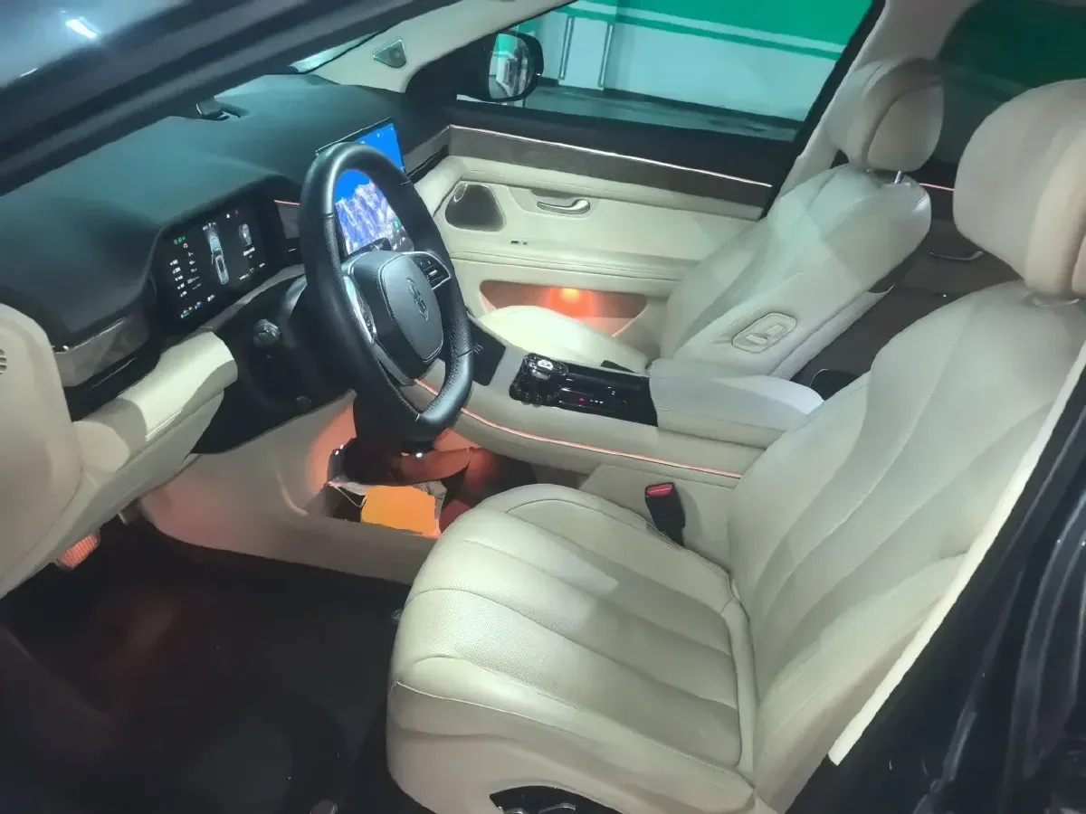 2022 AITO AITO M7 Range Extended 125HP REEV 40KWH,autocango,china used car exporter,china ev exporter,chinese used car exporter,chinese used ev exporter
