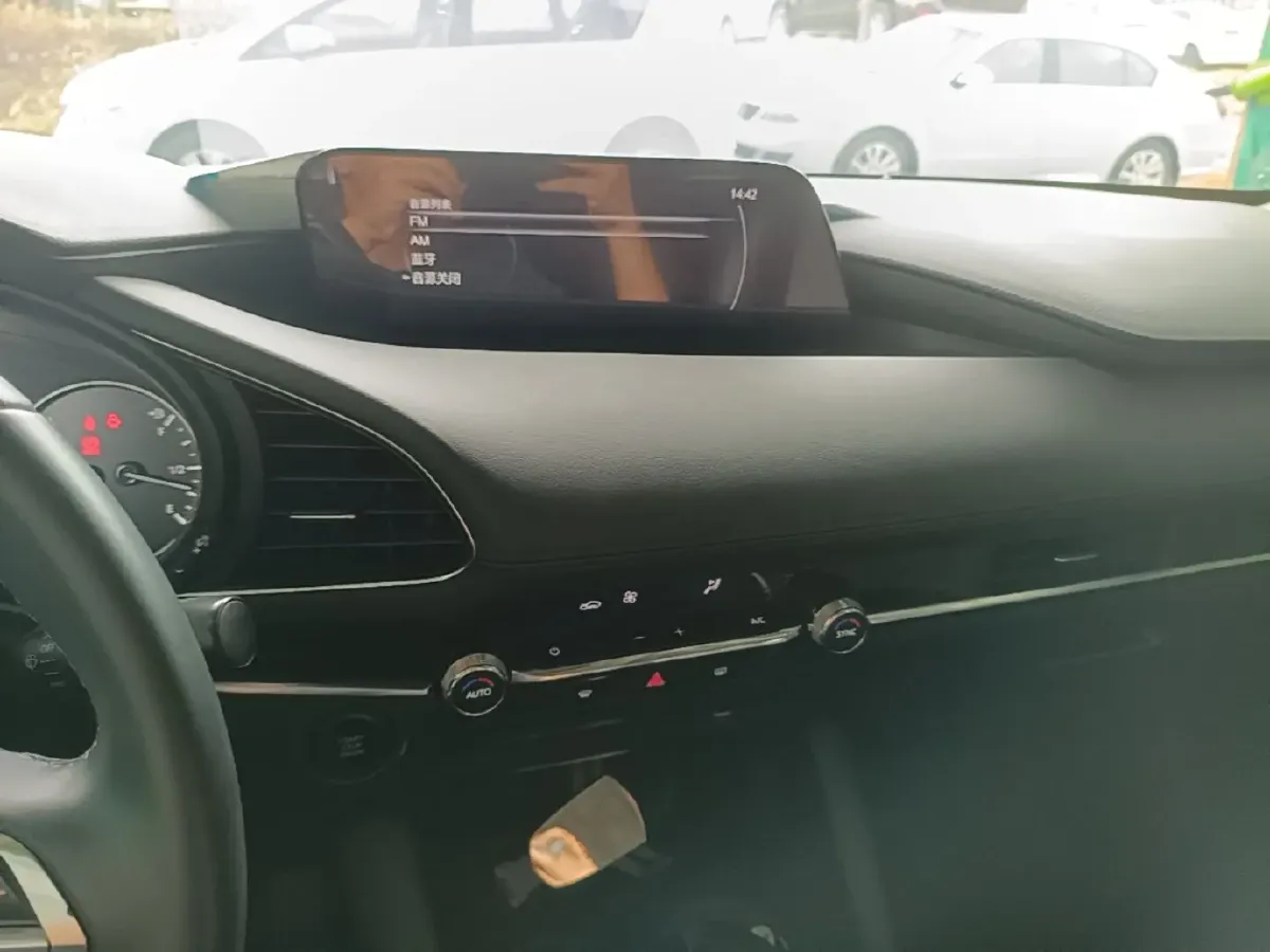 2020 Mazda 3 Axela 2.0L 158HP L4 6AT,autocango,china used car exporter,china ev exporter,chinese used car exporter,chinese used ev exporter