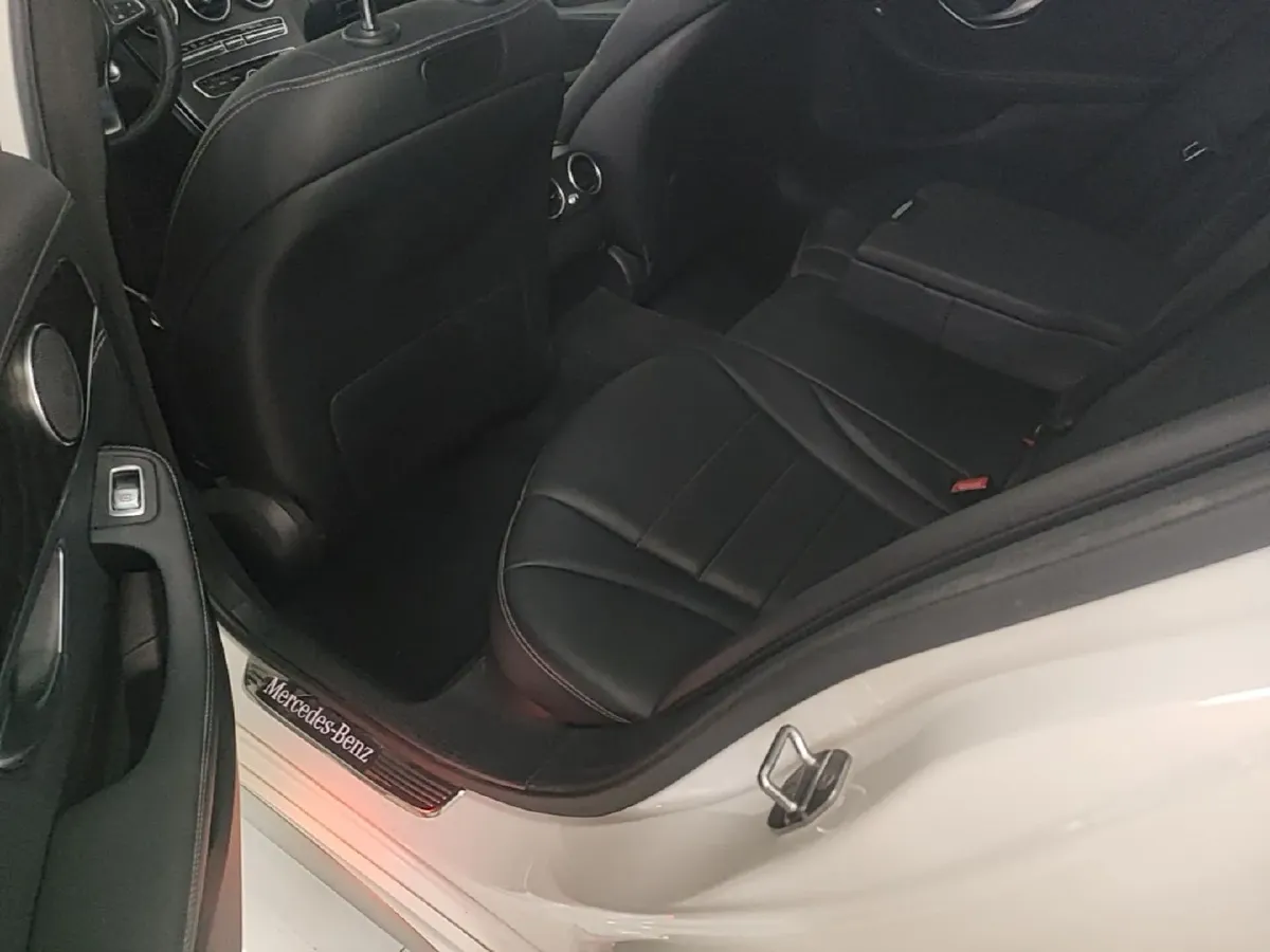 2017 Mercedes-Benz C Class 2.0T 184HP L4 9AT,autocango,china used car exporter,china ev exporter,chinese used car exporter,chinese used ev exporter