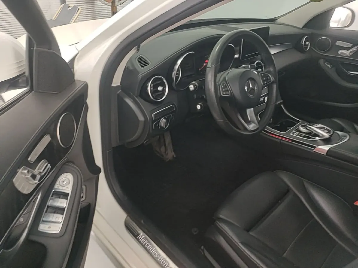 2017 Mercedes-Benz C Class 2.0T 184HP L4 9AT,autocango,china used car exporter,china ev exporter,chinese used car exporter,chinese used ev exporter