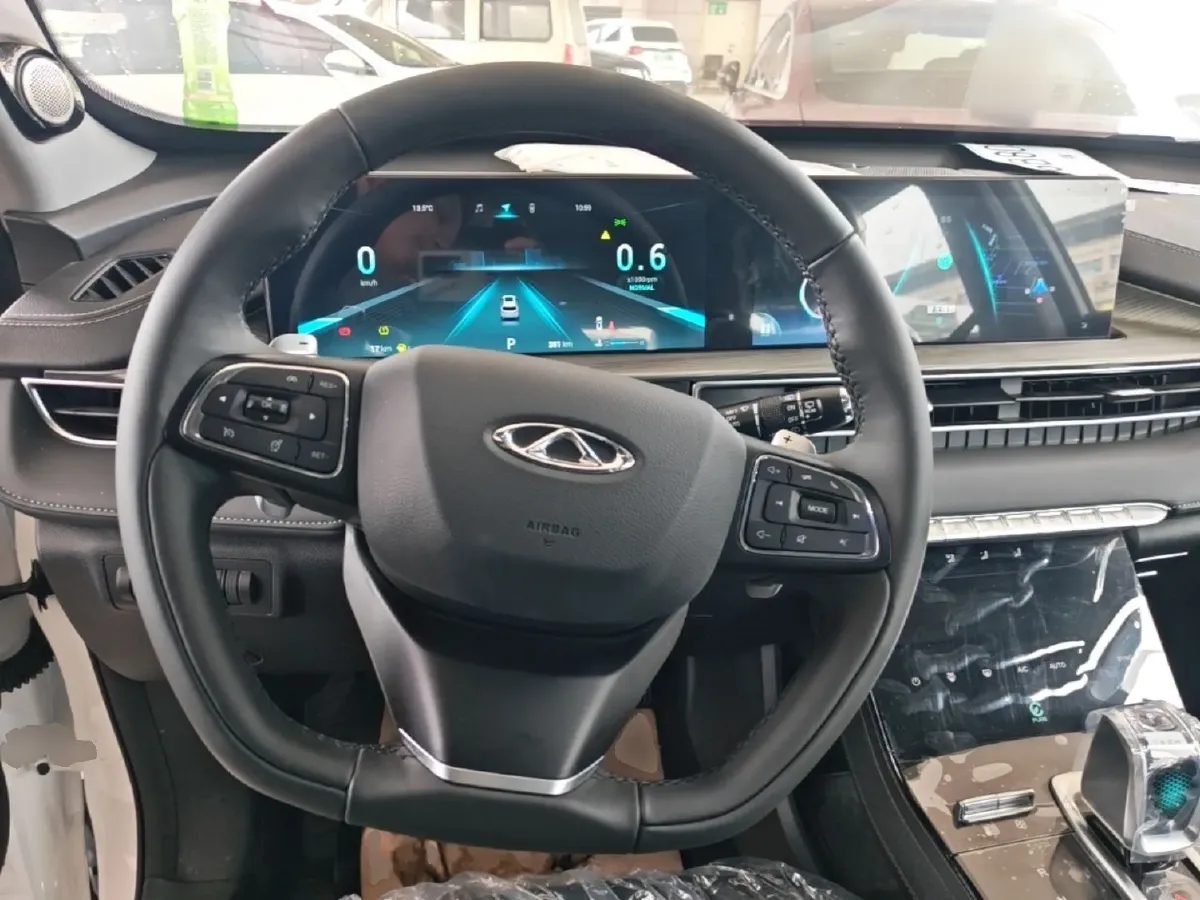 2023 Chery Tiggo 8 Plus 1.6T 197HP L4 7DCT,autocango,china used car exporter,china ev exporter,chinese used car exporter,chinese used ev exporter
