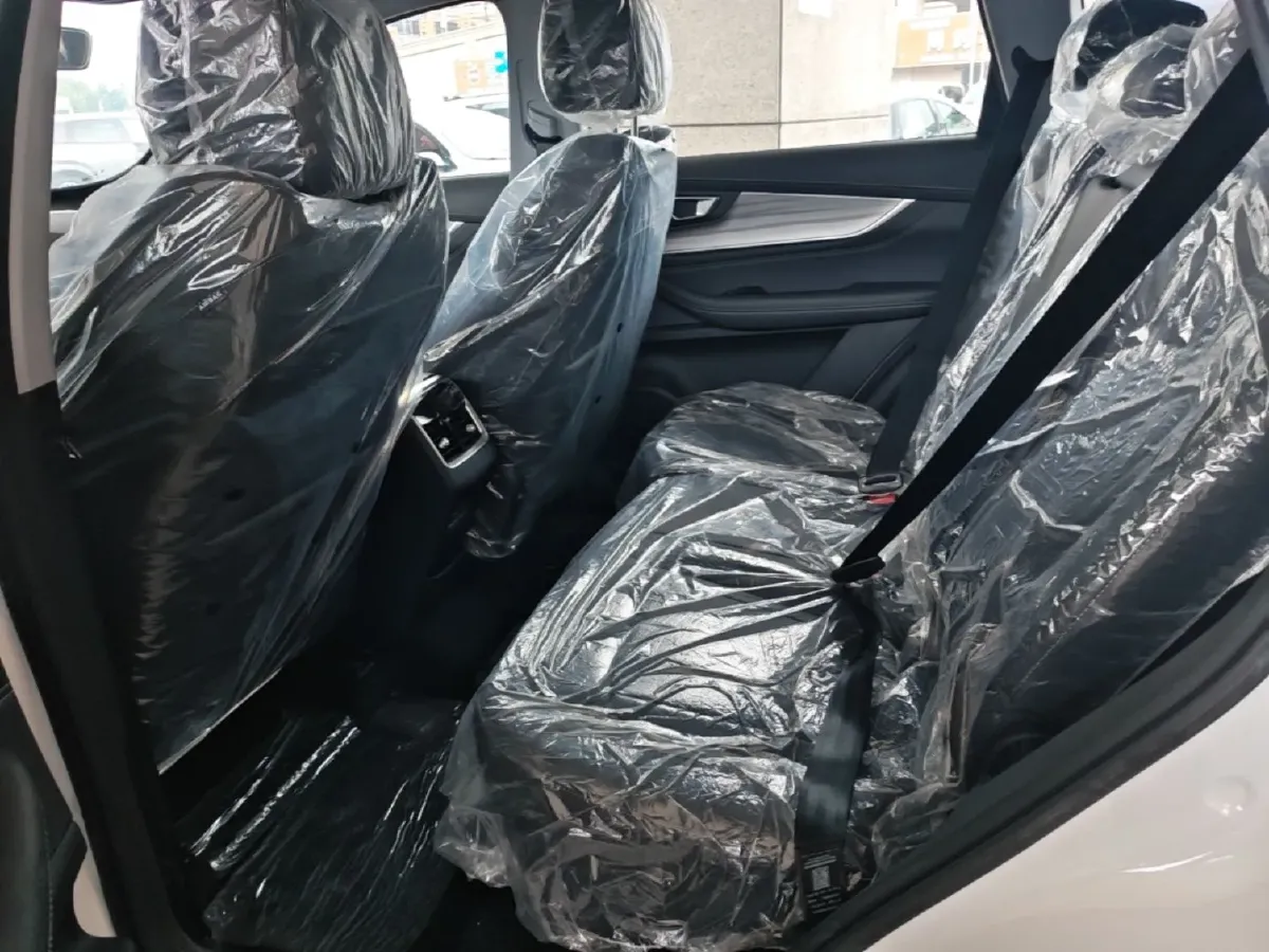 2023 Chery Tiggo 8 Plus 1.6T 197HP L4 7DCT,autocango,china used car exporter,china ev exporter,chinese used car exporter,chinese used ev exporter