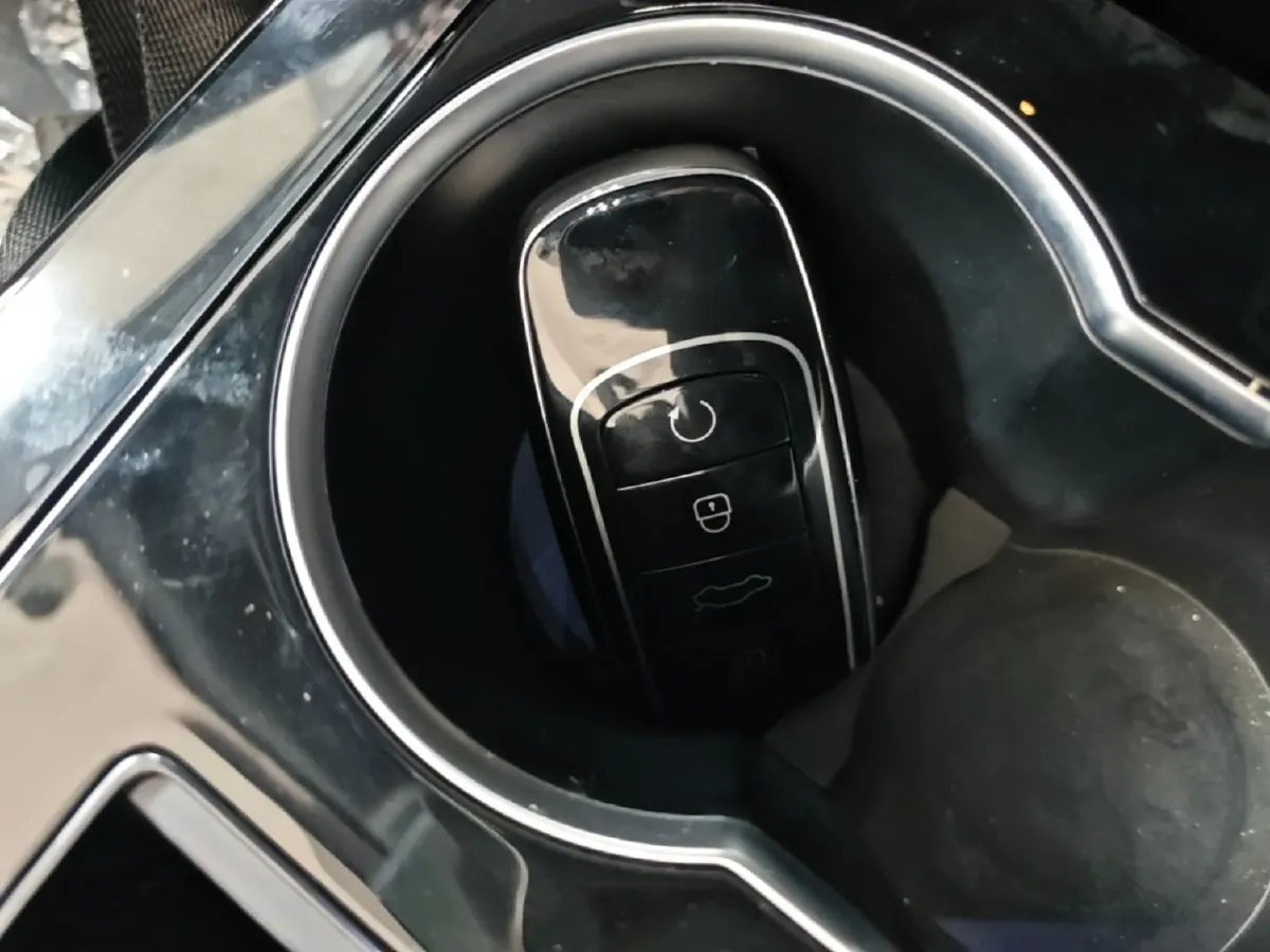 2023 Chery Tiggo 8 Plus 1.6T 197HP L4 7DCT,autocango,china used car exporter,china ev exporter,chinese used car exporter,chinese used ev exporter