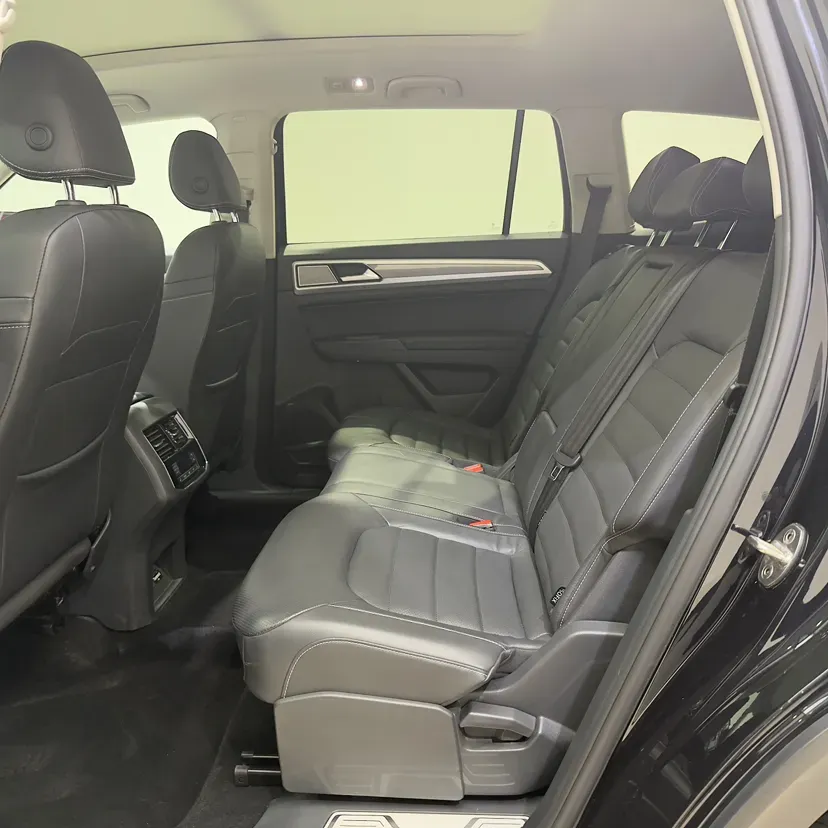 2019 Volkswagen Teramont 2.0T 220HP L4 7DCT,autocango,china used car exporter,china ev exporter,chinese used car exporter,chinese used ev exporter