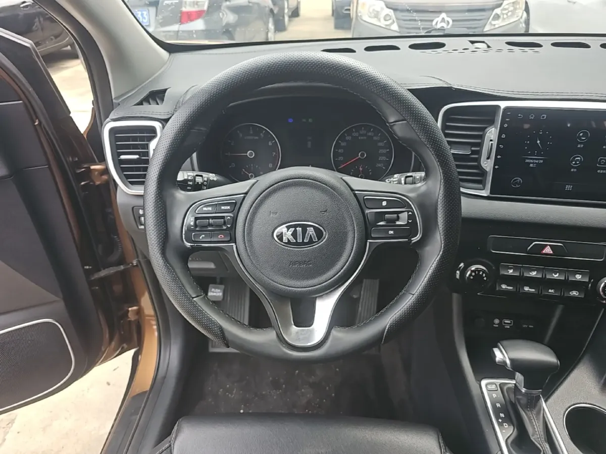 2016 Kia KX5 2.0L 165HP L4 6AT,autocango,china used car exporter,china ev exporter,chinese used car exporter,chinese used ev exporter