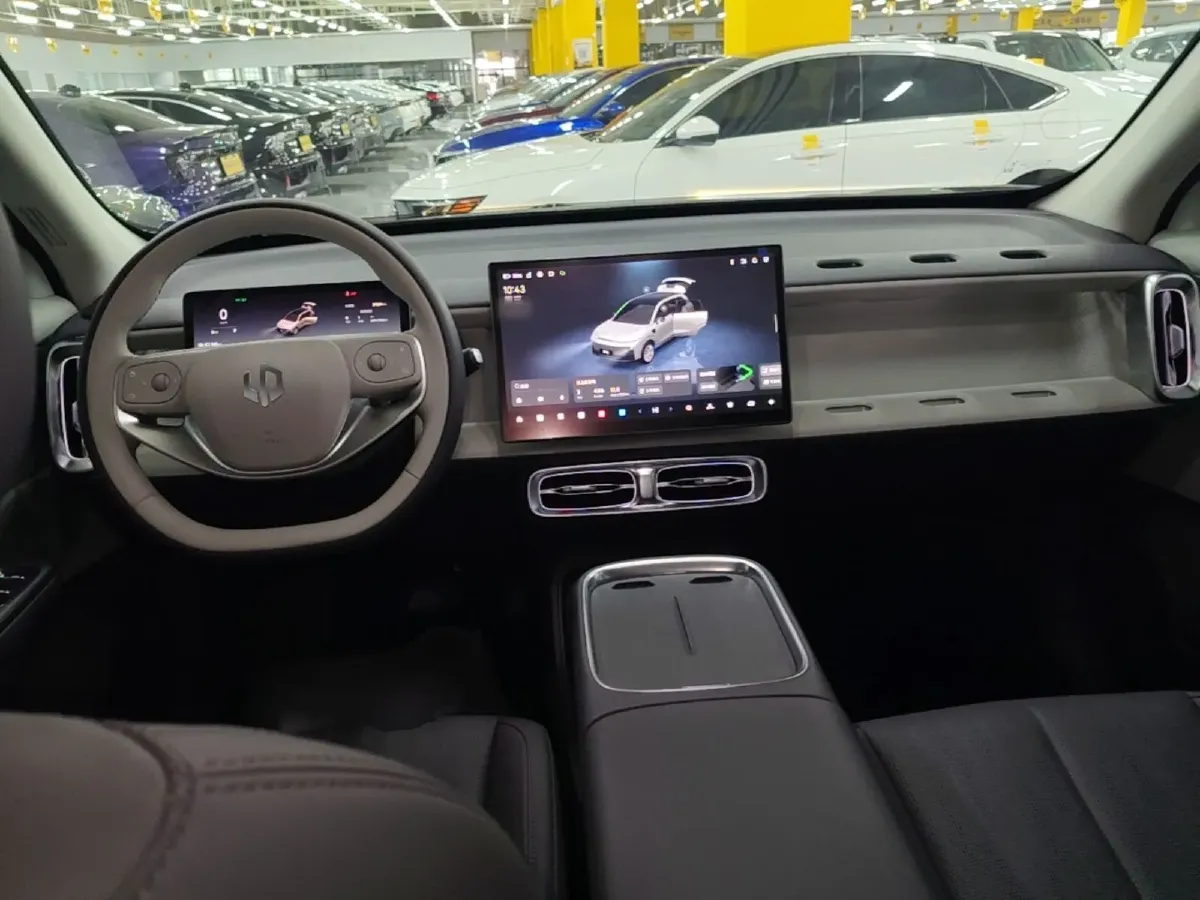2025 Leapmotor B10 BEV 56.2KWH,autocango,china used car exporter,china ev exporter,chinese used car exporter,chinese used ev exporter