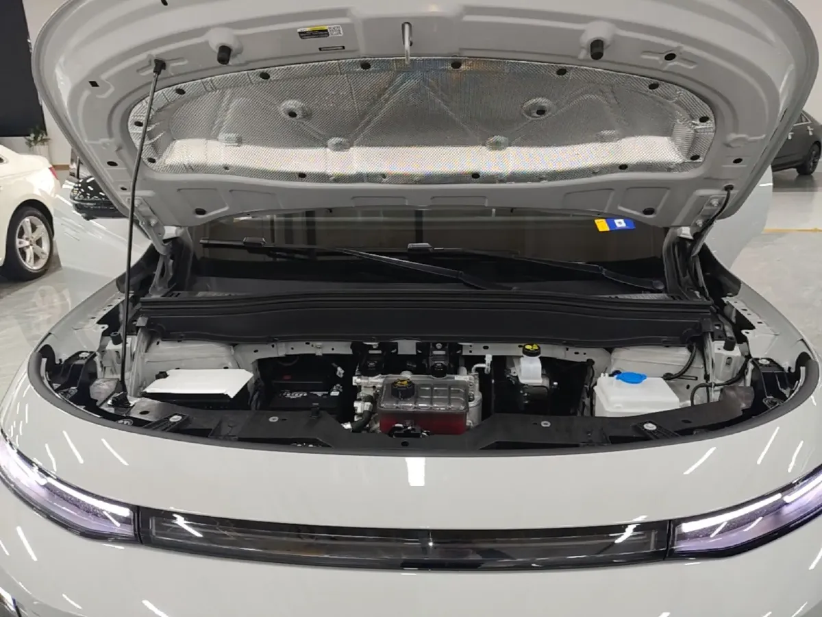 2025 Leapmotor B10 BEV 56.2KWH,autocango,china used car exporter,china ev exporter,chinese used car exporter,chinese used ev exporter