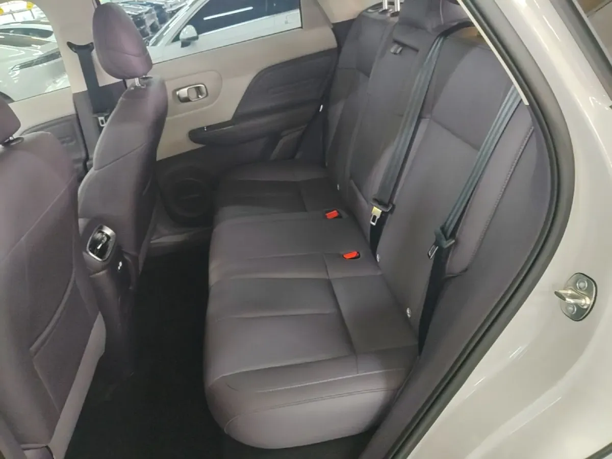 2025 Leapmotor B10 BEV 56.2KWH,autocango,china used car exporter,china ev exporter,chinese used car exporter,chinese used ev exporter