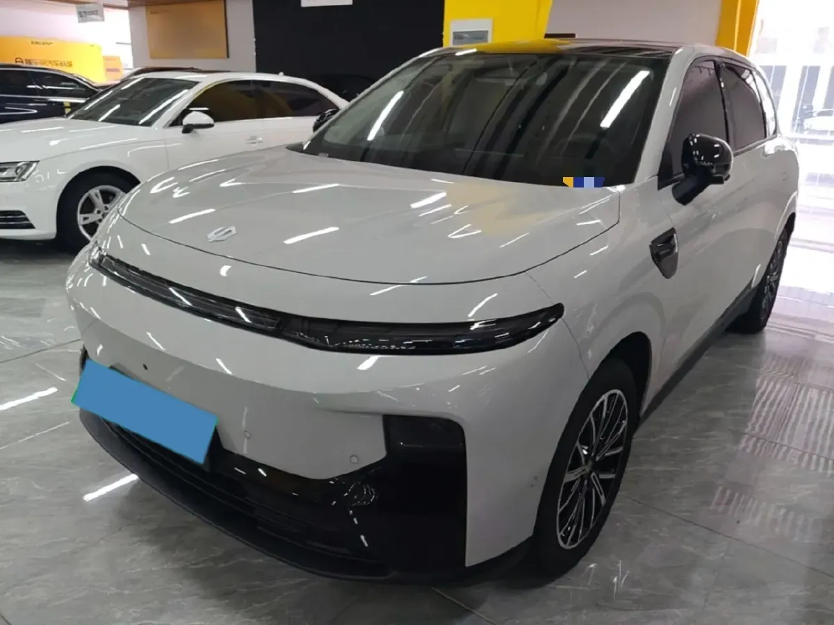 2025 Leapmotor B10 BEV 56.2KWH,autocango,china used car exporter,china ev exporter,chinese used car exporter,chinese used ev exporter