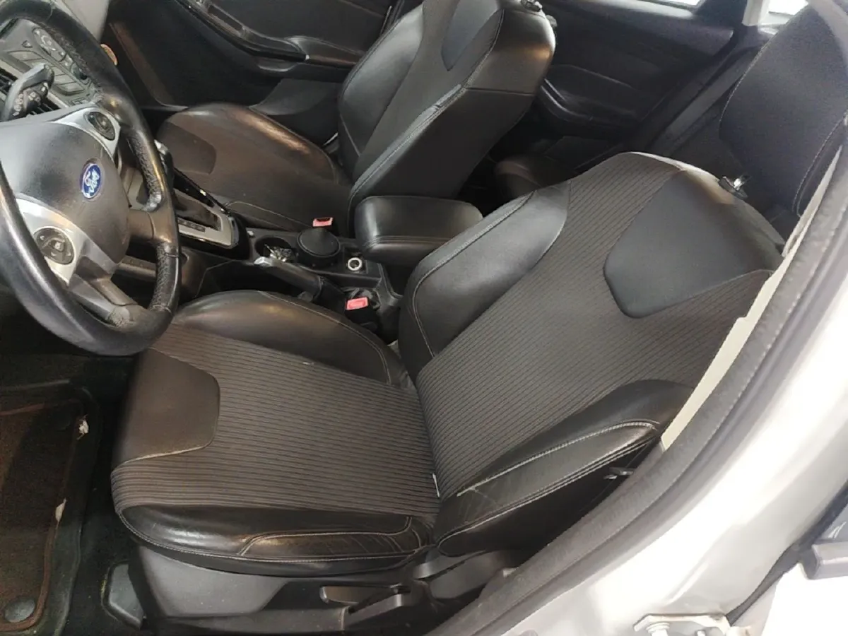 2012 Ford Focus 1.6L 125HP L4 6DCT,autocango,china used car exporter,china ev exporter,chinese used car exporter,chinese used ev exporter