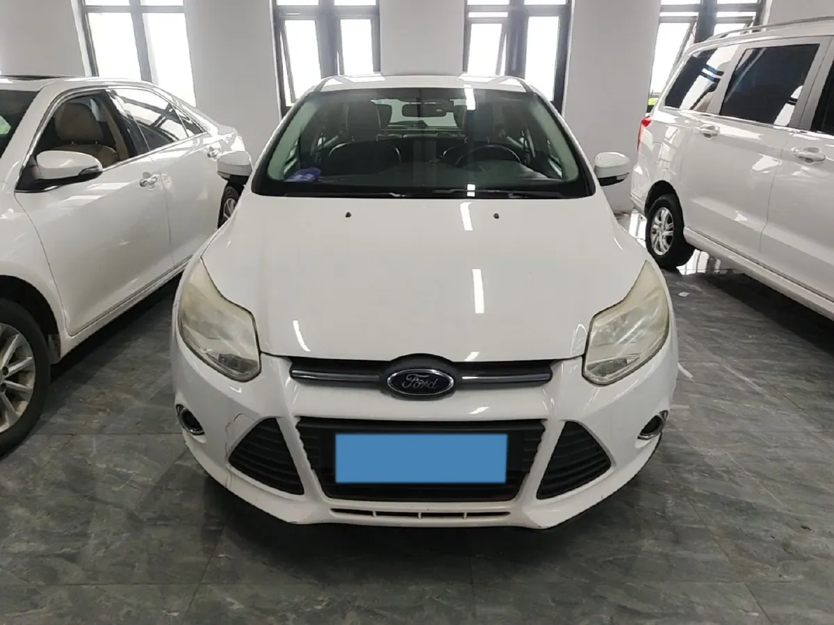 2012 Ford Focus 1.6L 125HP L4 6DCT,autocango,china used car exporter,china ev exporter,chinese used car exporter,chinese used ev exporter