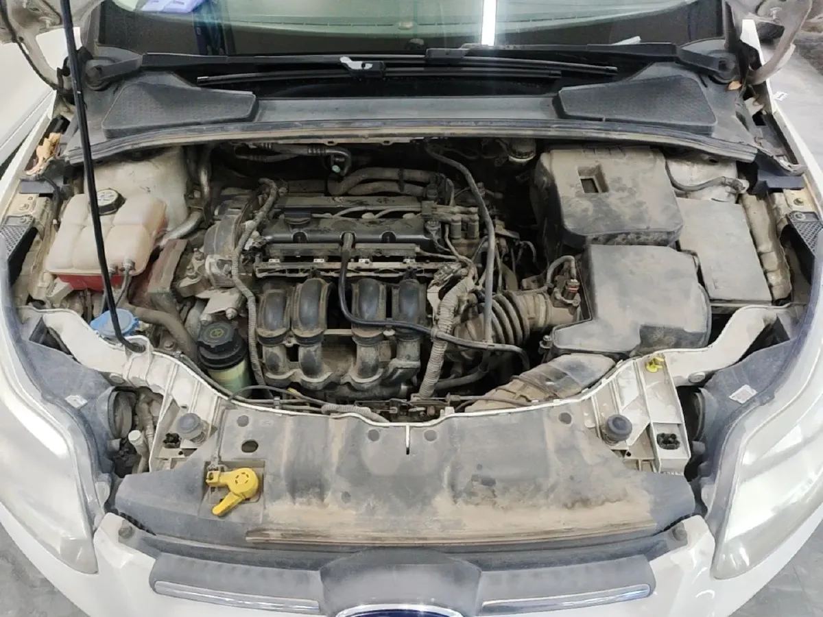 2012 Ford Focus 1.6L 125HP L4 6DCT,autocango,china used car exporter,china ev exporter,chinese used car exporter,chinese used ev exporter