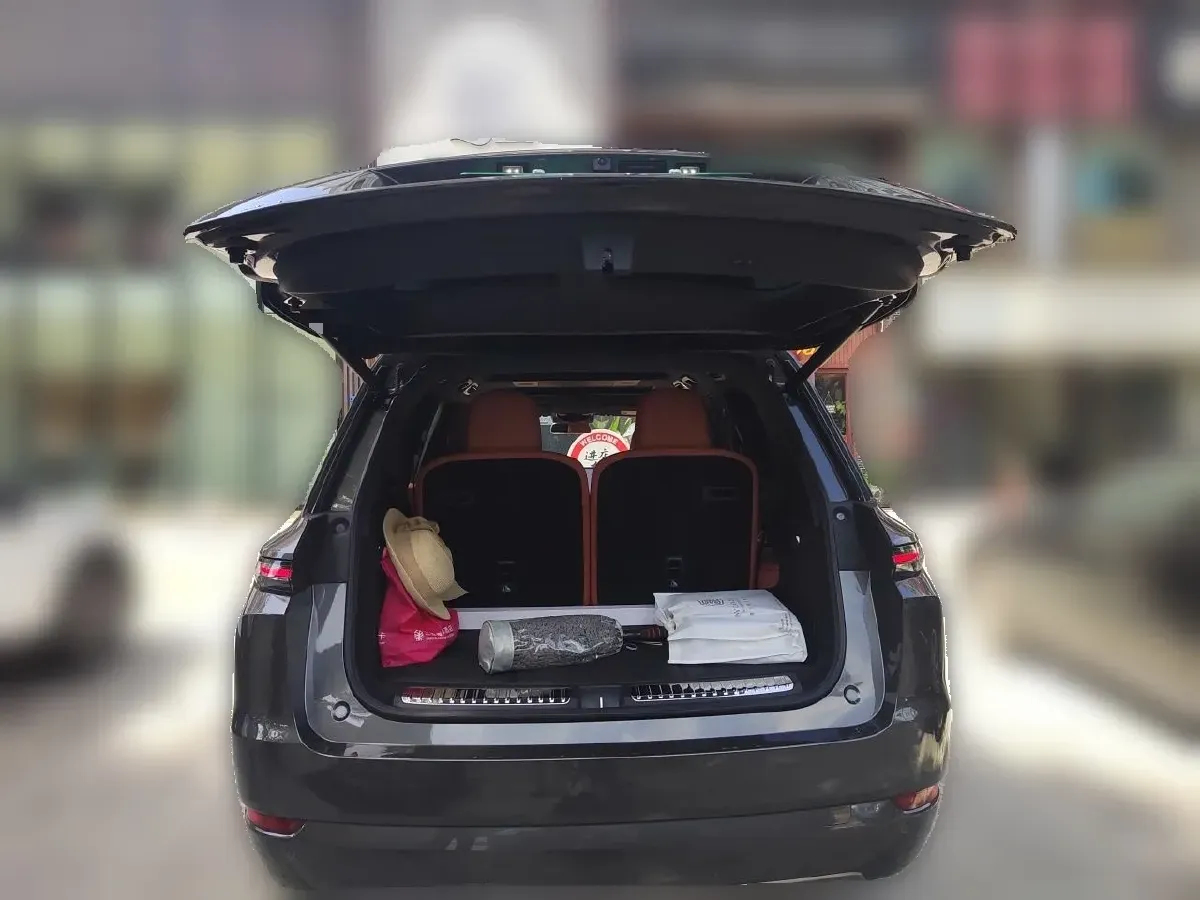 2024 Li L9 Range Extended 154HP REEV 52.3KWH,autocango,china used car exporter,china ev exporter,chinese used car exporter,chinese used ev exporter